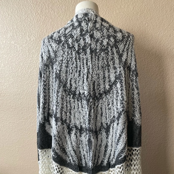 Sweater Shawl Cape - Picture 3 of 8